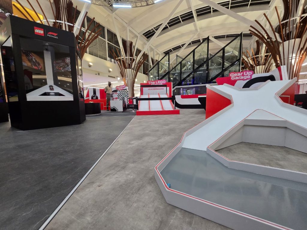 LEGO Pop-Up Stores by Jawbone